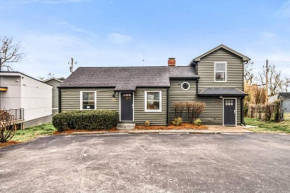 Charming Spacious Home - 10 mins to Downtown!